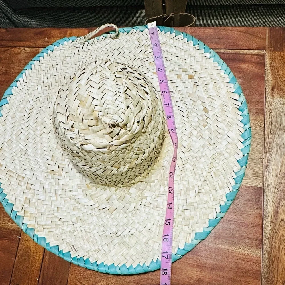 HANDMADE Raffia Hat - Picture 5 of 8